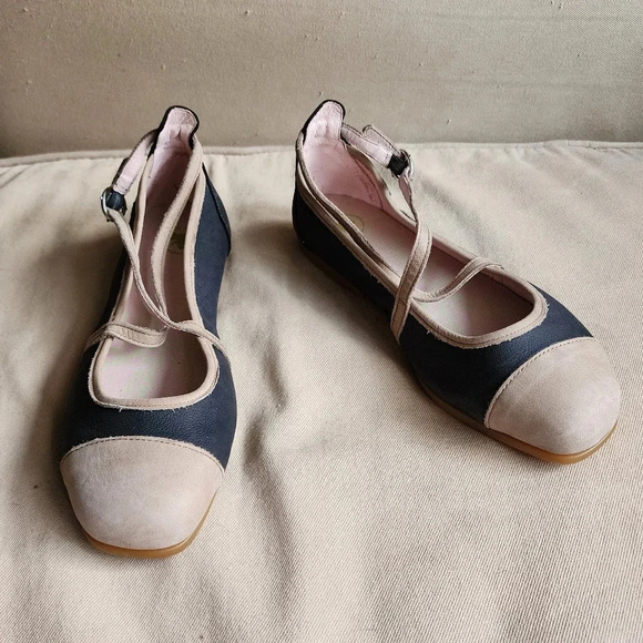 El Naturalista Dani Garcia Two Tone Black/Tan Mary Jane Strappy Flats Size US 11 - Picture 1 of 9